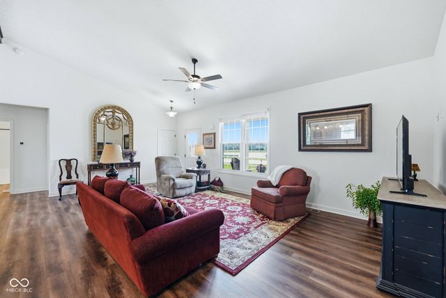 1400 N Tk Way, Yorktown, IN 47396