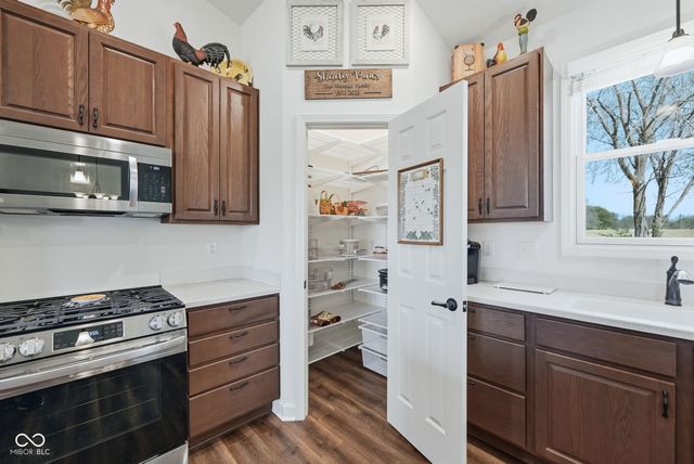 1400 N Tk Way, Yorktown, IN 47396