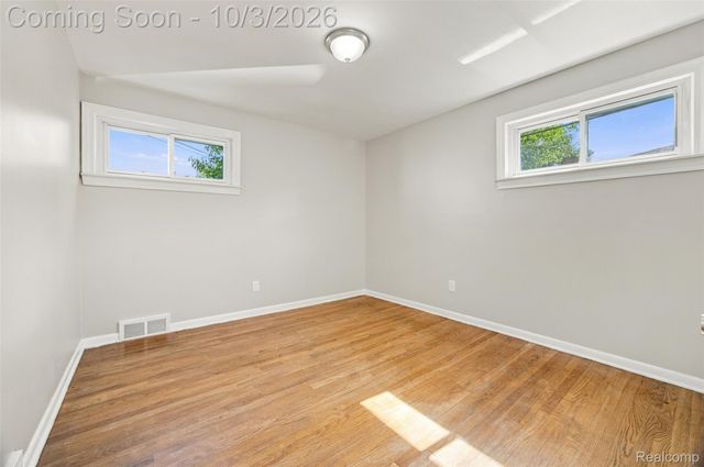 556 Henry Ruff Road, Garden City, MI 48135