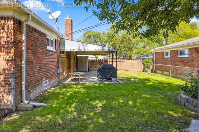 556 Henry Ruff Road, Garden City, MI 48135