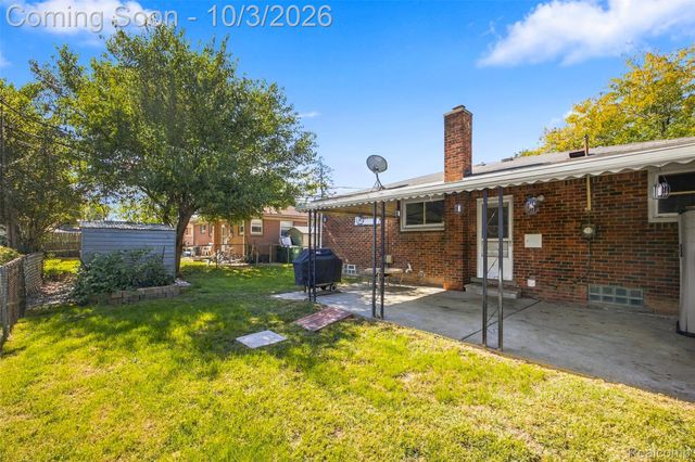 556 Henry Ruff Road, Garden City, MI 48135
