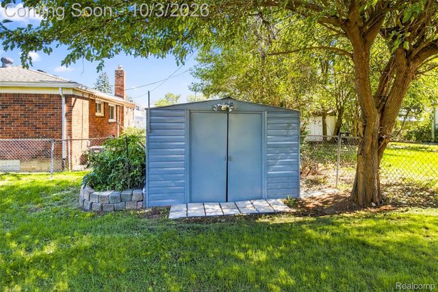 556 Henry Ruff Road, Garden City, MI 48135