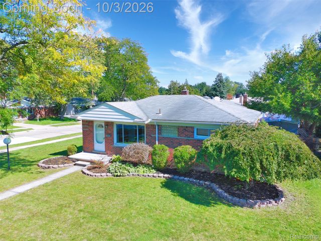 556 Henry Ruff Road, Garden City, MI 48135