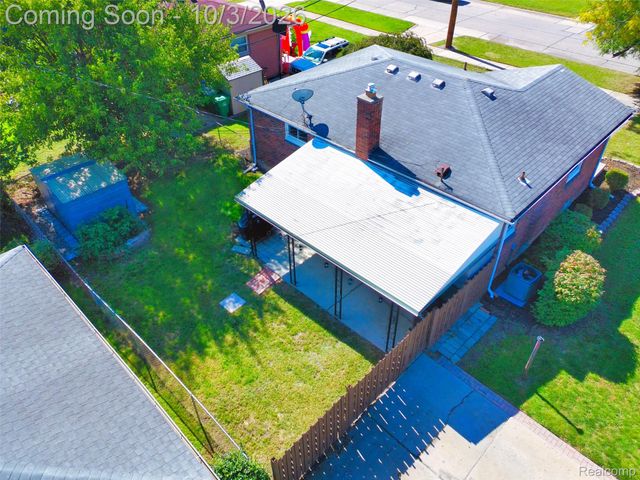 556 Henry Ruff Road, Garden City, MI 48135