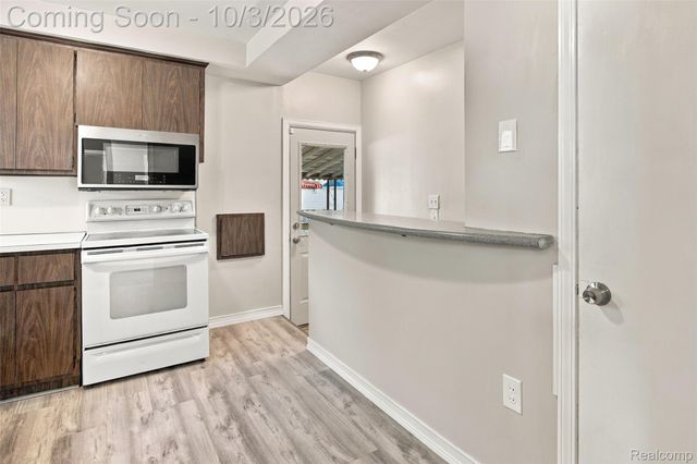 556 Henry Ruff Road, Garden City, MI 48135