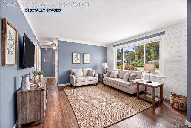556 Henry Ruff Road, Garden City, MI 48135