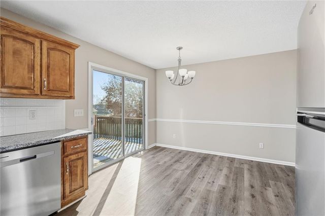 713 S Sunset Lane, Raymore, MO 64083