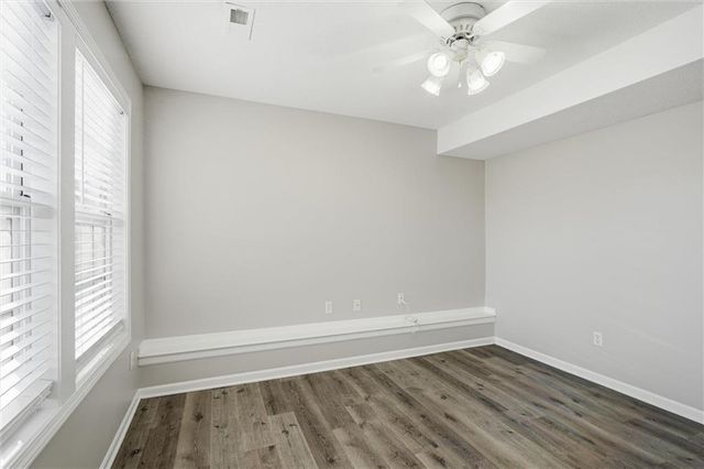 713 S Sunset Lane, Raymore, MO 64083