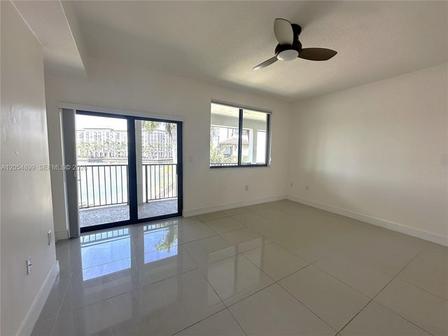 4713 NW 84th Court, Doral, FL 33166