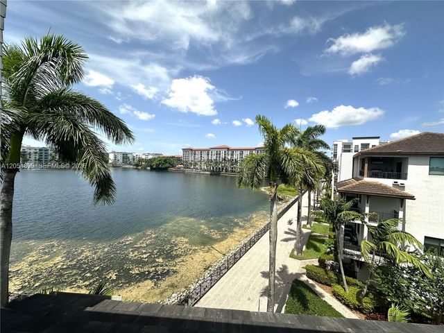 4713 NW 84th Court, Doral, FL 33166
