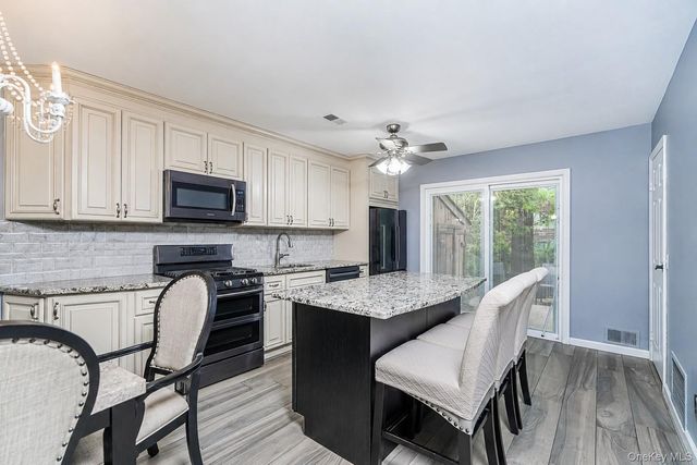 76 Belmar Drive W, Staten Island, NY 10314