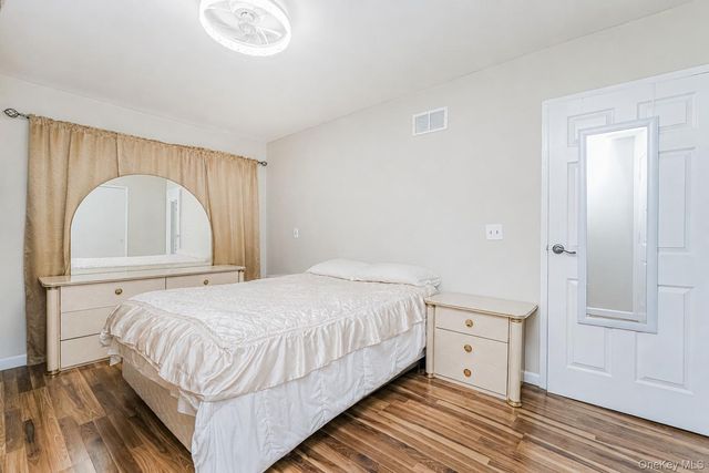 76 Belmar Drive W, Staten Island, NY 10314
