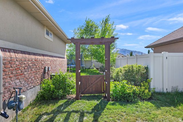 242 N 3600 W, Layton, UT 84041