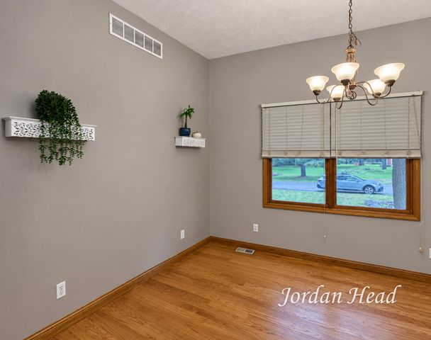 3160 Ripley Street NE, Belmont, MI 49306