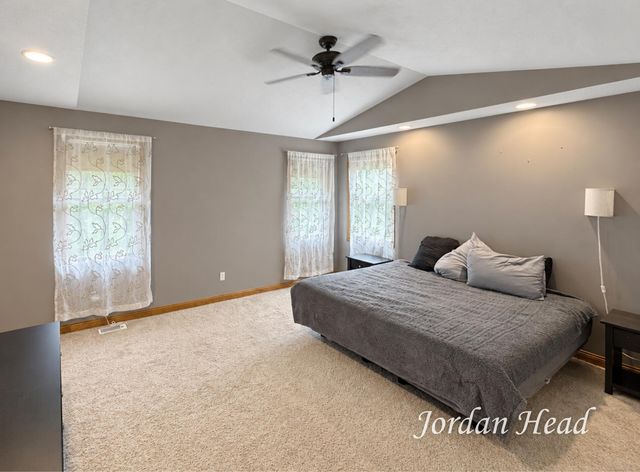 3160 Ripley Street NE, Belmont, MI 49306
