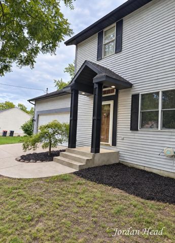 3160 Ripley Street NE, Belmont, MI 49306
