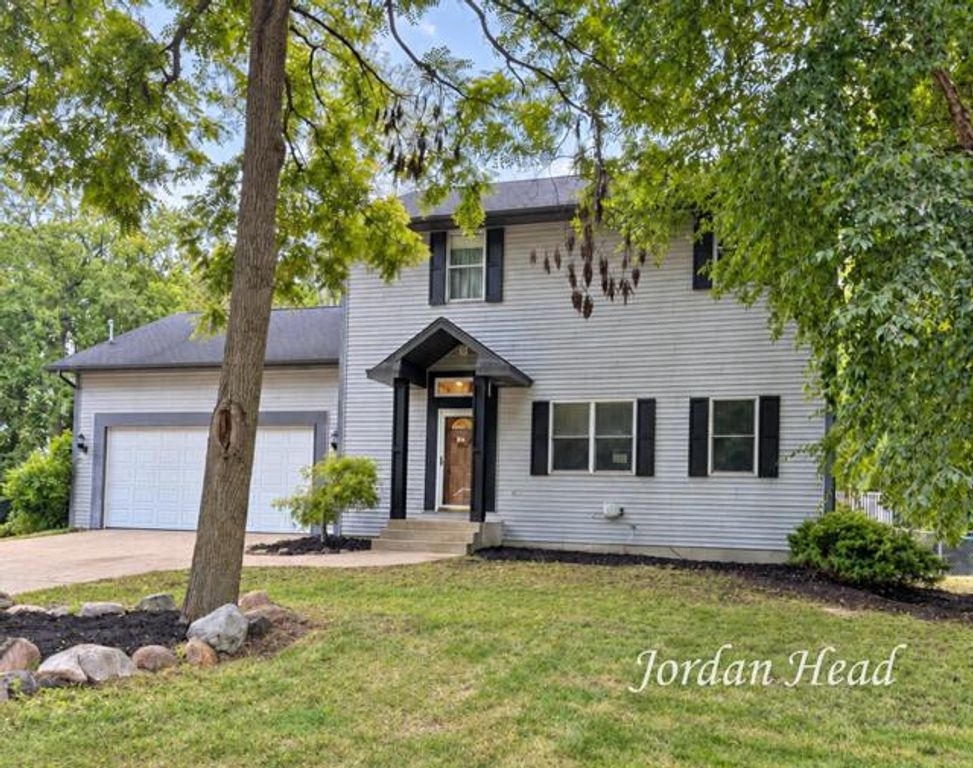 3160 Ripley Street NE, Belmont, MI 49306
