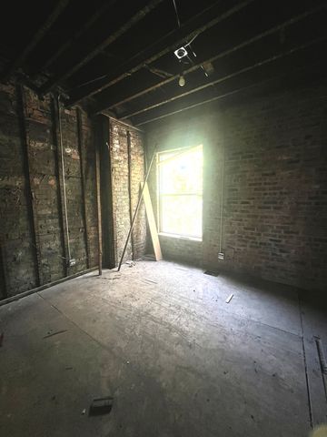 6756 S Lafayette Avenue, Chicago, IL 60621