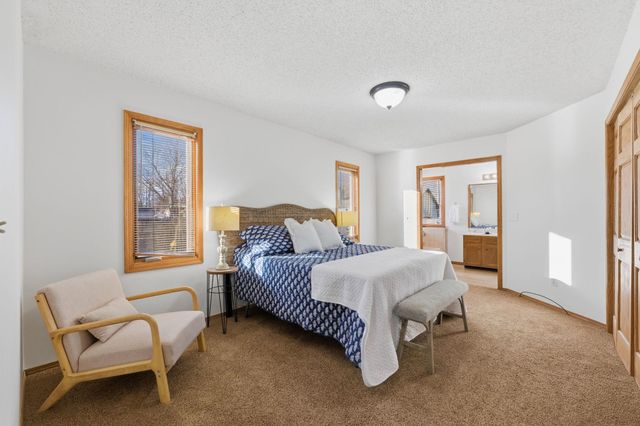 559 N Mark Allen, Wichita, KS 67212