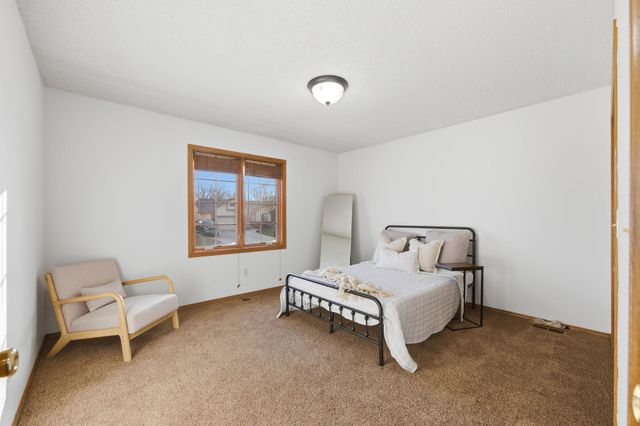 559 N Mark Allen, Wichita, KS 67212