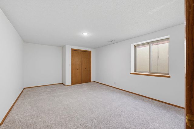 559 N Mark Allen, Wichita, KS 67212