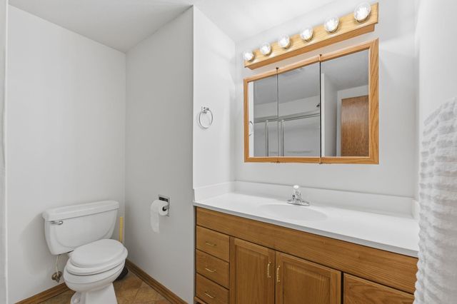 559 N Mark Allen, Wichita, KS 67212