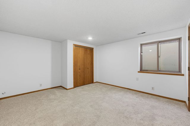 559 N Mark Allen, Wichita, KS 67212