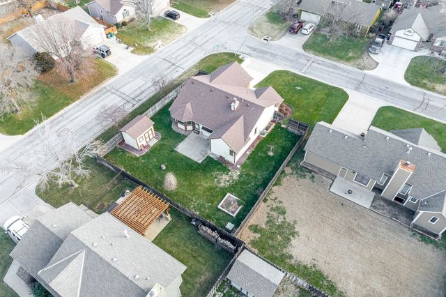 559 N Mark Allen, Wichita, KS 67212