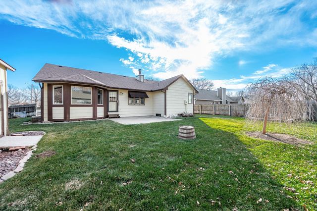 559 N Mark Allen, Wichita, KS 67212