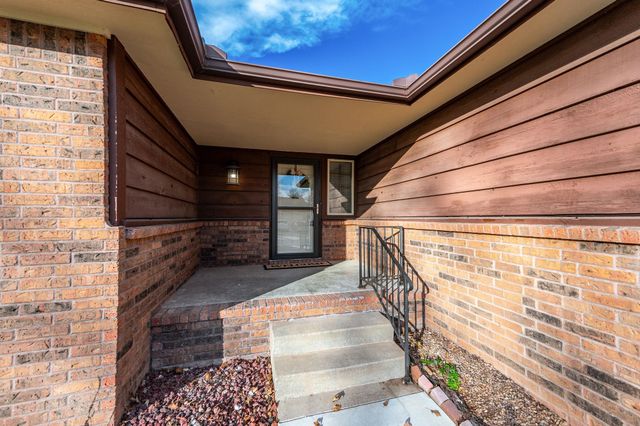 559 N Mark Allen, Wichita, KS 67212