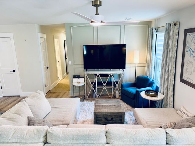 814 Armsway Street, Mount Pleasant, SC 29464
