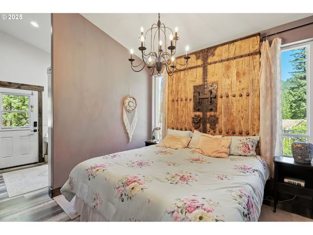 11 EDGEWATER Dr, Carson, WA 98610