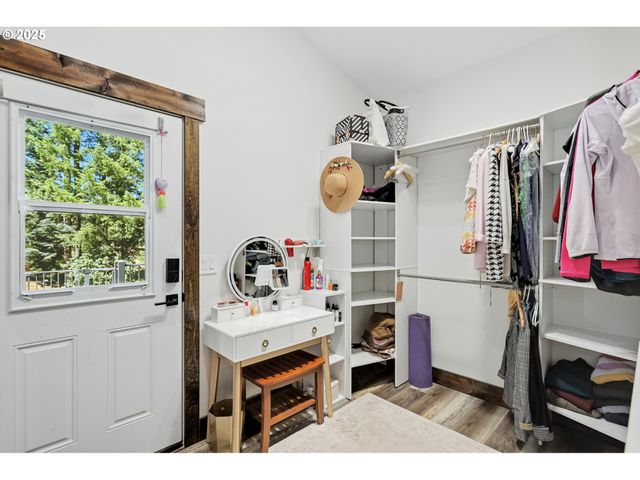 11 EDGEWATER Dr, Carson, WA 98610