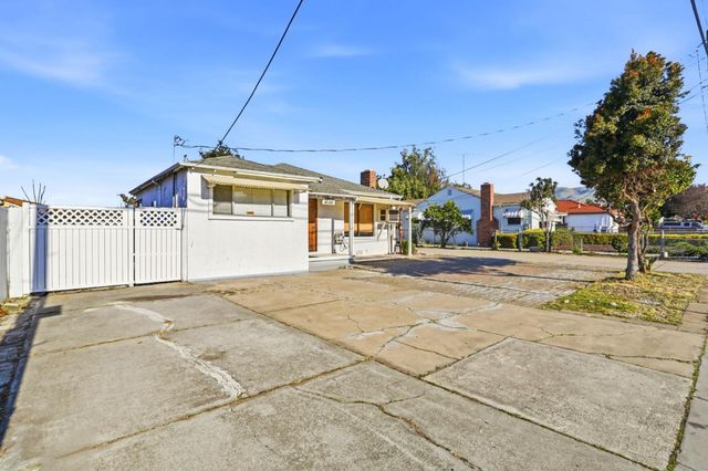 2935 Mckee Road, San Jose, CA 95127