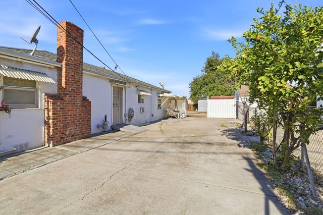 2935 Mckee Road, San Jose, CA 95127