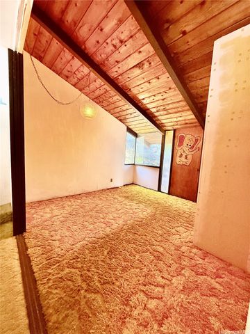 1776 Kumakani Loop, Honolulu, HI 96821