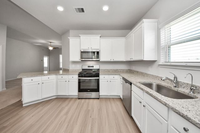 3113 Foresail Lane, Texas City, TX 77510