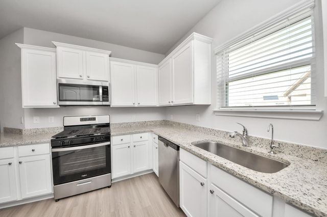 3113 Foresail Lane, Texas City, TX 77510