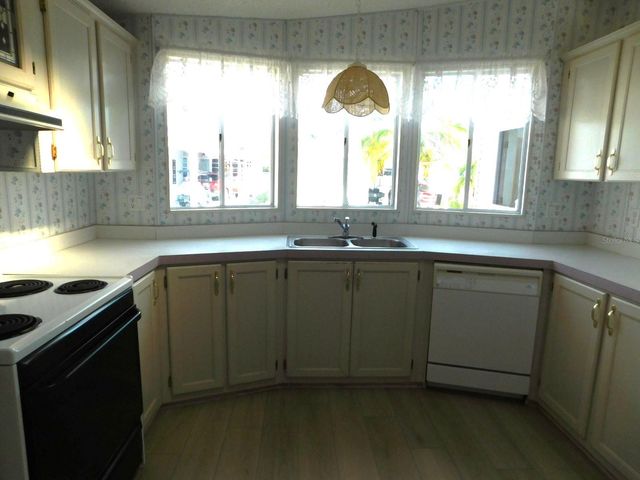 1001 STARKEY ROAD 639, Largo, FL 33771