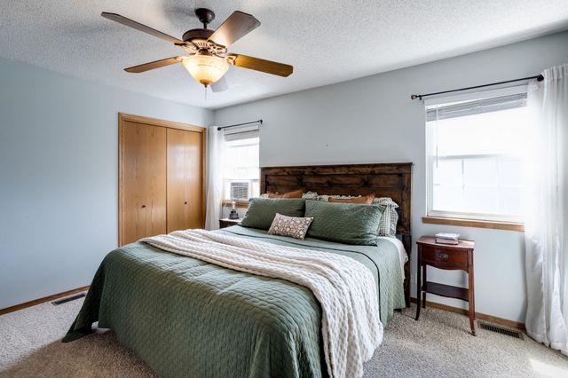 10850 W Dora Ct, Wichita, KS 67209