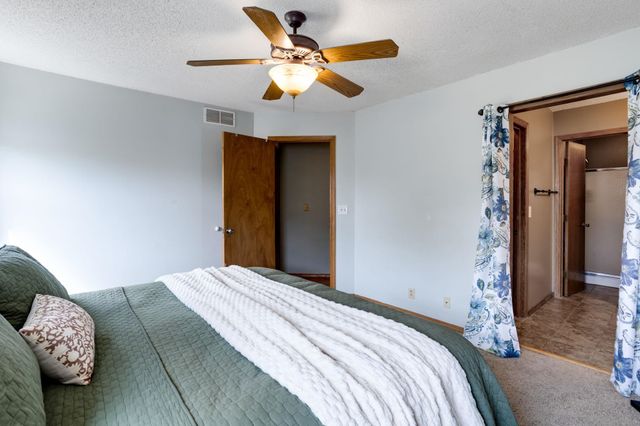 10850 W Dora Ct, Wichita, KS 67209