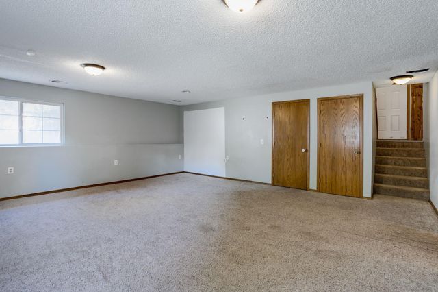 10850 W Dora Ct, Wichita, KS 67209