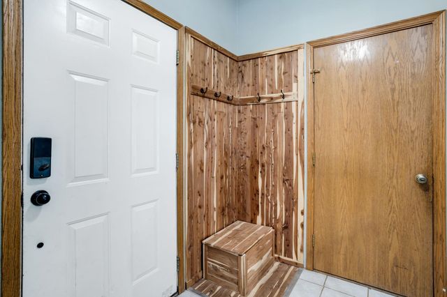 10850 W Dora Ct, Wichita, KS 67209