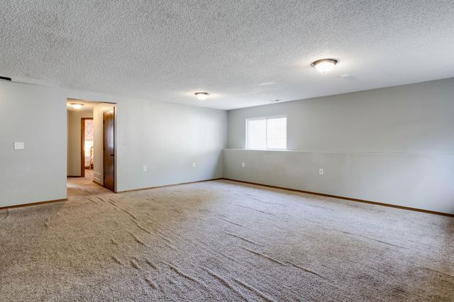 10850 W Dora Ct, Wichita, KS 67209