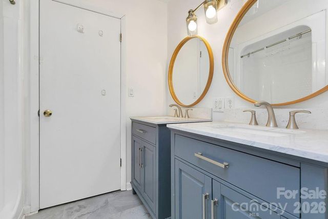 100 Kilpatrick Street, Brevard, NC 28712