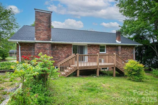 100 Kilpatrick Street, Brevard, NC 28712