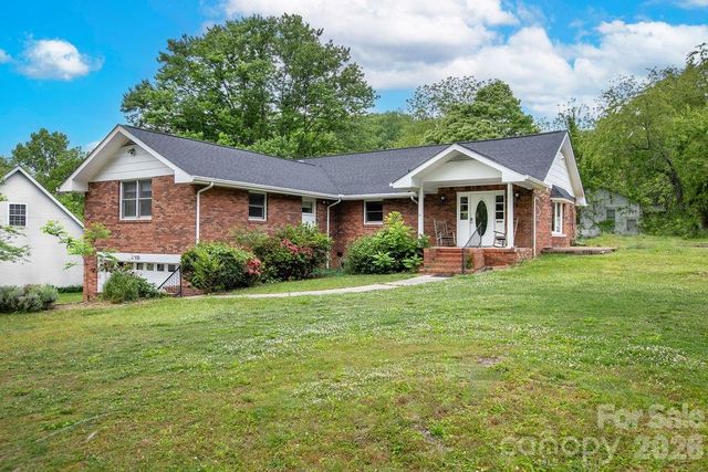 100 Kilpatrick Street, Brevard, NC 28712