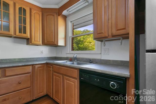 100 Kilpatrick Street, Brevard, NC 28712
