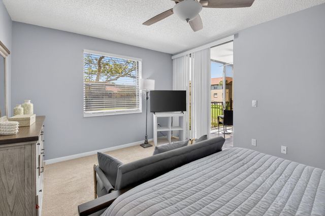 5155 Europa Drive M, Boynton Beach, FL 33437