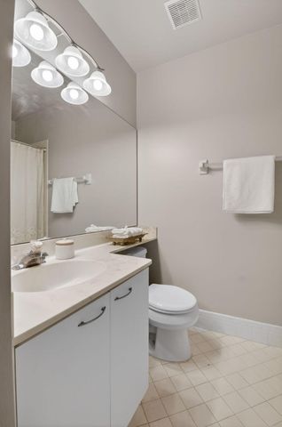 5155 Europa Drive M, Boynton Beach, FL 33437